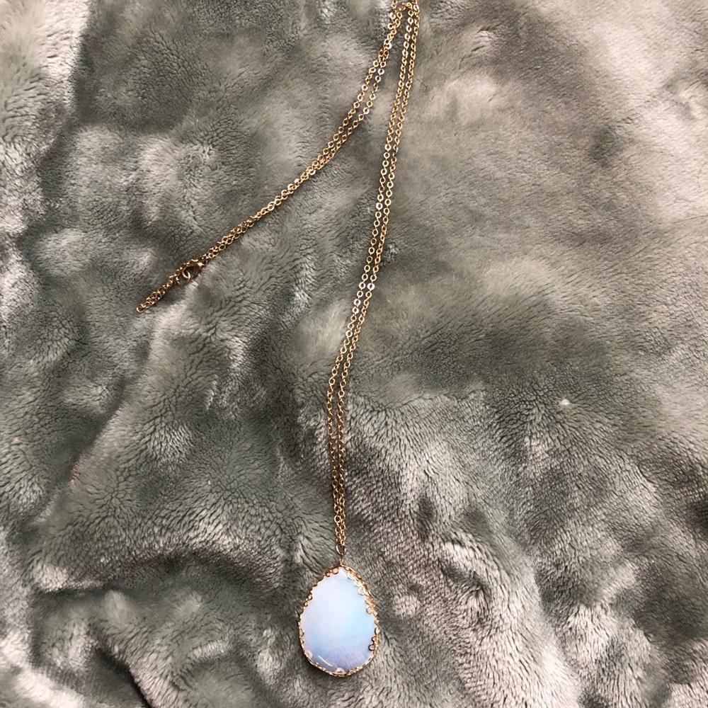 Long iridescent necklace